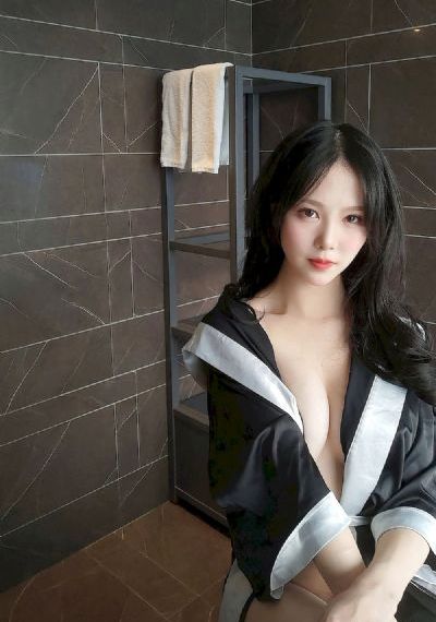 美女制服诱惑_HD免费观看超清