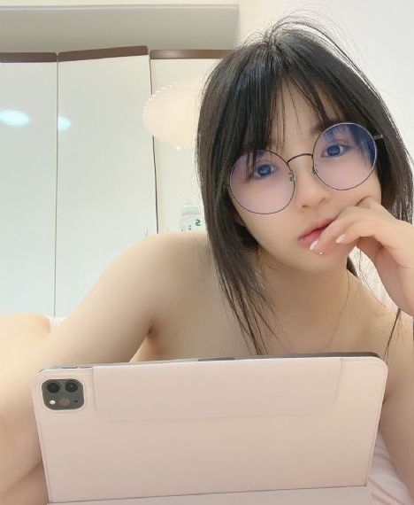 黑暗的圣经_粤语中字在线观看