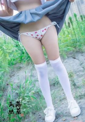 动漫老师胸乳动漫_HD在线观看高清